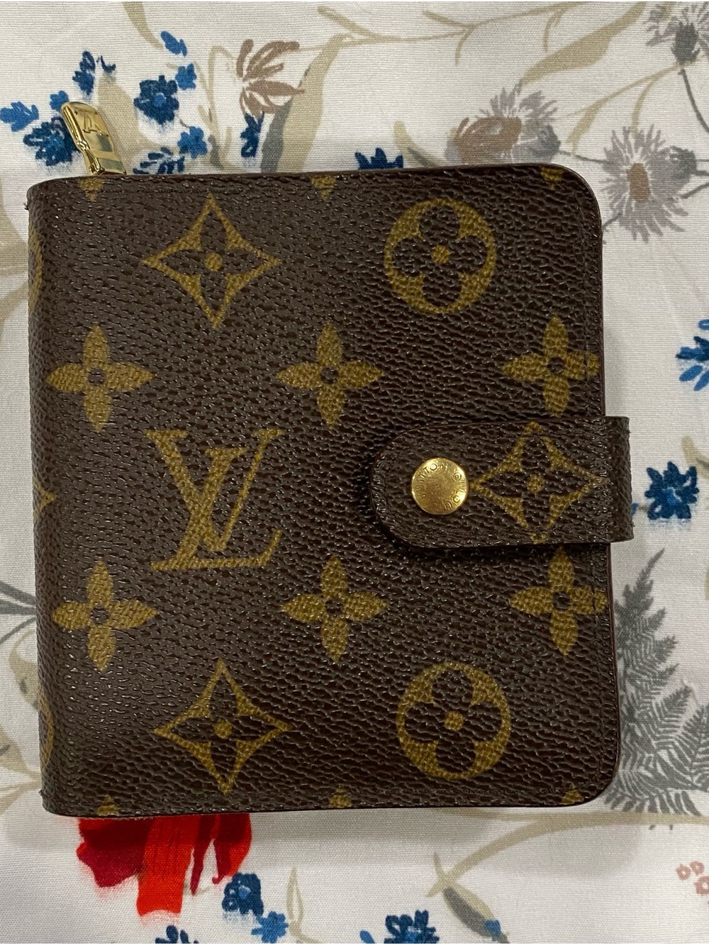 Louis Vuitton Brown Monogram Zip & Snap Card Holder